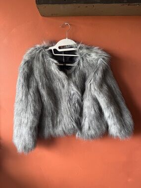 W118 by Walter Baker Silver Faux Fur Short Jacket